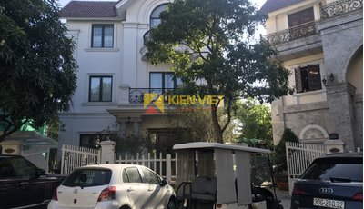 Thi công sàn gỗ nhựa ngoài trời Kankyo Wood tại Vinhomes Riverside