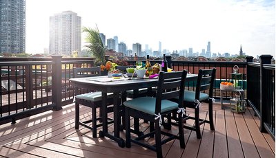 Sàn gỗ nhựa PE là gì? Tìm hiểu về loại sàn gỗ nhựa PE ngoài trời
