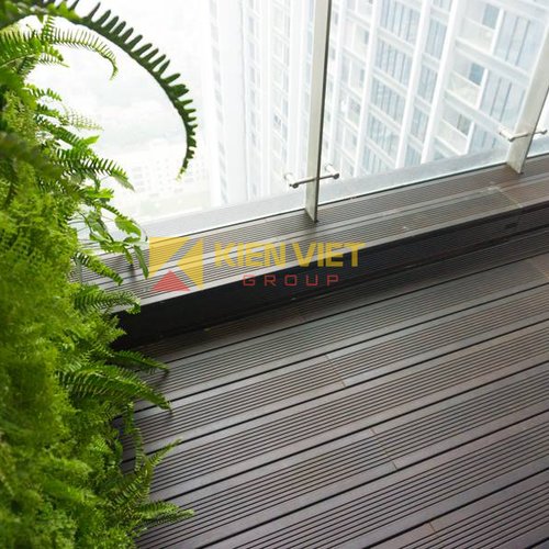 Sàn tre ngoài trời Lavie Bamboo mặt rãnh to màu tối LBDB321-18T
